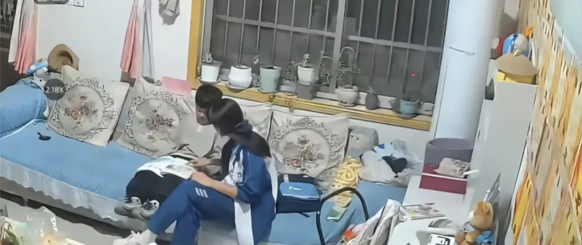 《来自姐姐的爱》资源下载-抖音热门姐弟情深难舍难分事件来龙去脉-姐姐辅导弟弟作业日常完整版-来自姐姐的爱全事件脉络梳理