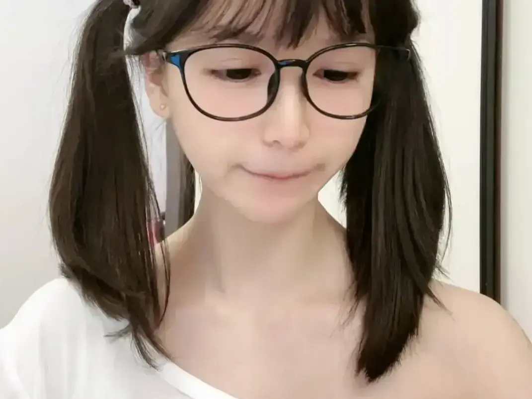 天才交易员咯咯哒vlog原视频无删减全集-萌小栖高清资源在线观看-完整版免费畅播-极速获取纯净版