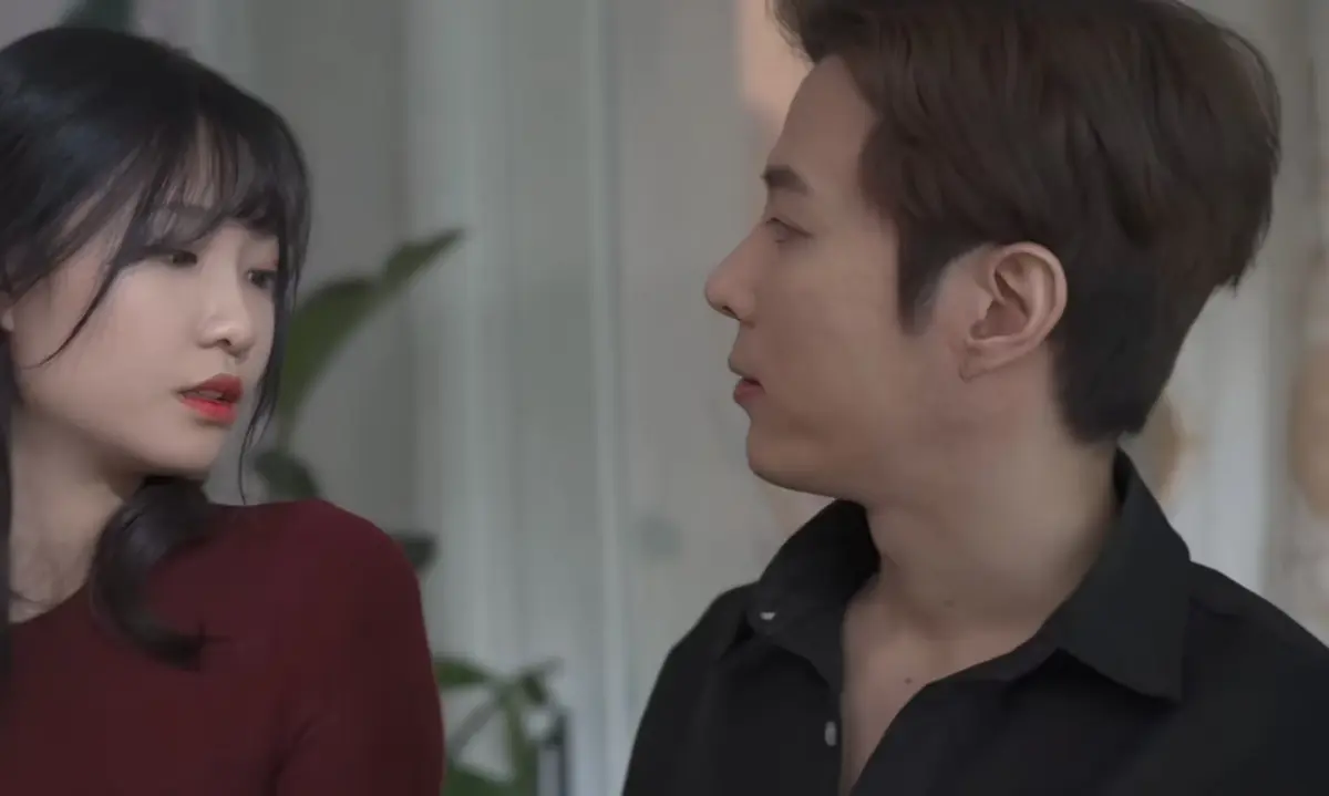 《债务人的妻子》尹律主演未删减蓝光免费在线观看-韩国电影债务人的妻子高清完整版无广告播放-债务人的妻子电影完整版蓝光免费在线观看