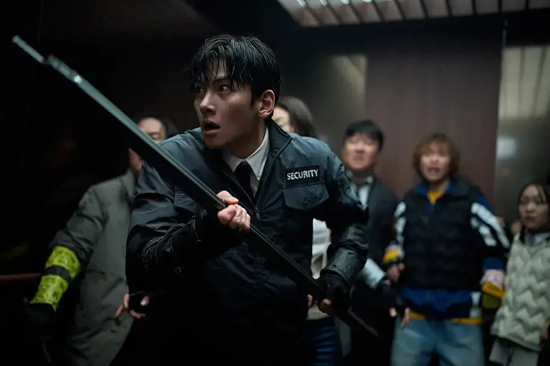 《群体》1080P高清无广告在线看-延尚昊全智贤主演2026丧尸惊悚片-《群体》动作灾难电影全集完整版无删减